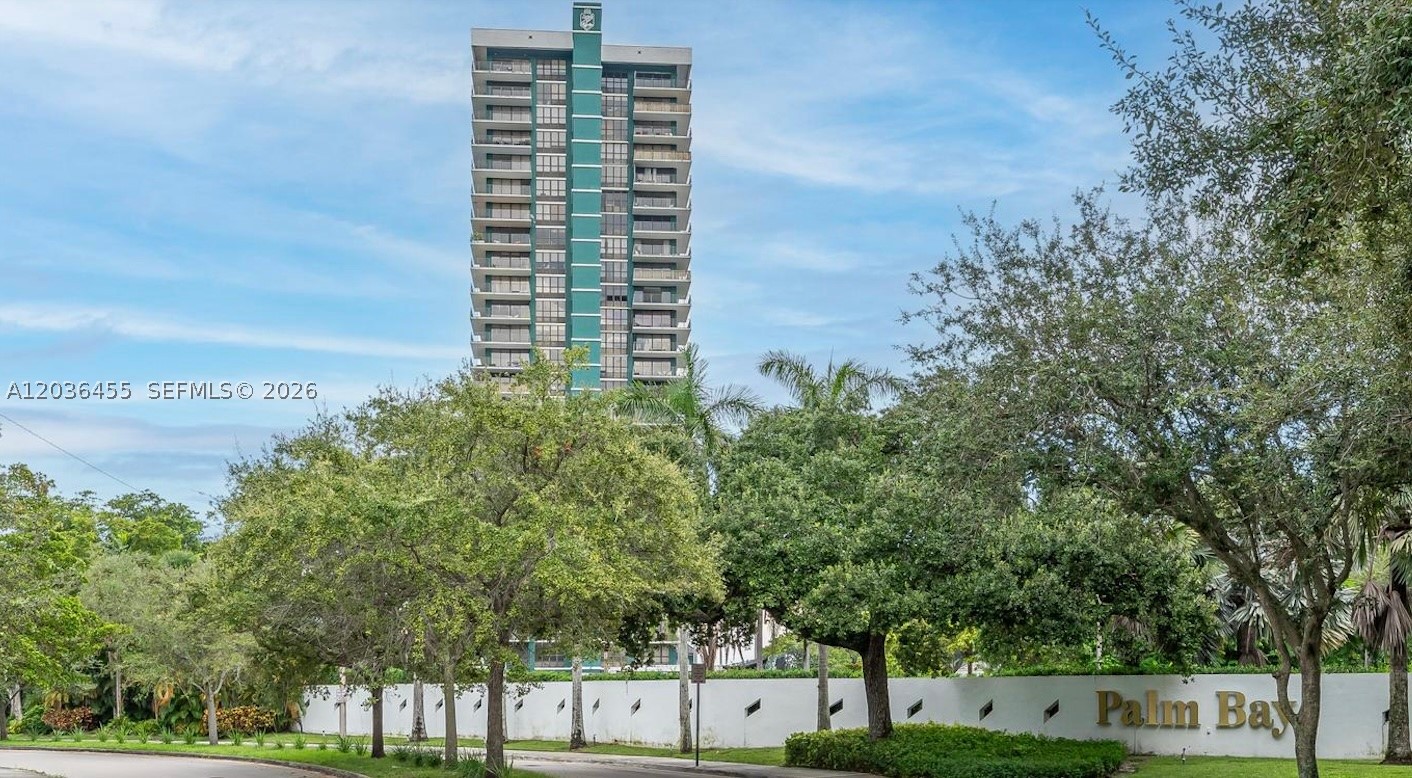 Enjoy sweeping Biscayne Bay and Miami skyline views from this 2-bedroom, 2-bath corner residence at Palm Bay Yacht Club. Perched on the 10th floor, this spacious 1,316-square-foot home offers an open kitchen, expansive living and dining areas, and abundant natural light throughout. Large windows showcase stunning water and city views from nearly every room, creating a bright and inviting atmosphere. While balcony access is temporarily unavailable during the building's renovation project, residents can still take in the spectacular scenery from the comfort of the interior living spaces. Can be rented furnished or unfurnished. 

Residents enjoy 24-hour security, valet parking, a fitness center, convenience store, and beautifully maintained waterfront grounds. Ideally located in Miami's MiMo District, just minutes from the Design District, Wynwood, Downtown Miami, and Miami Beach.