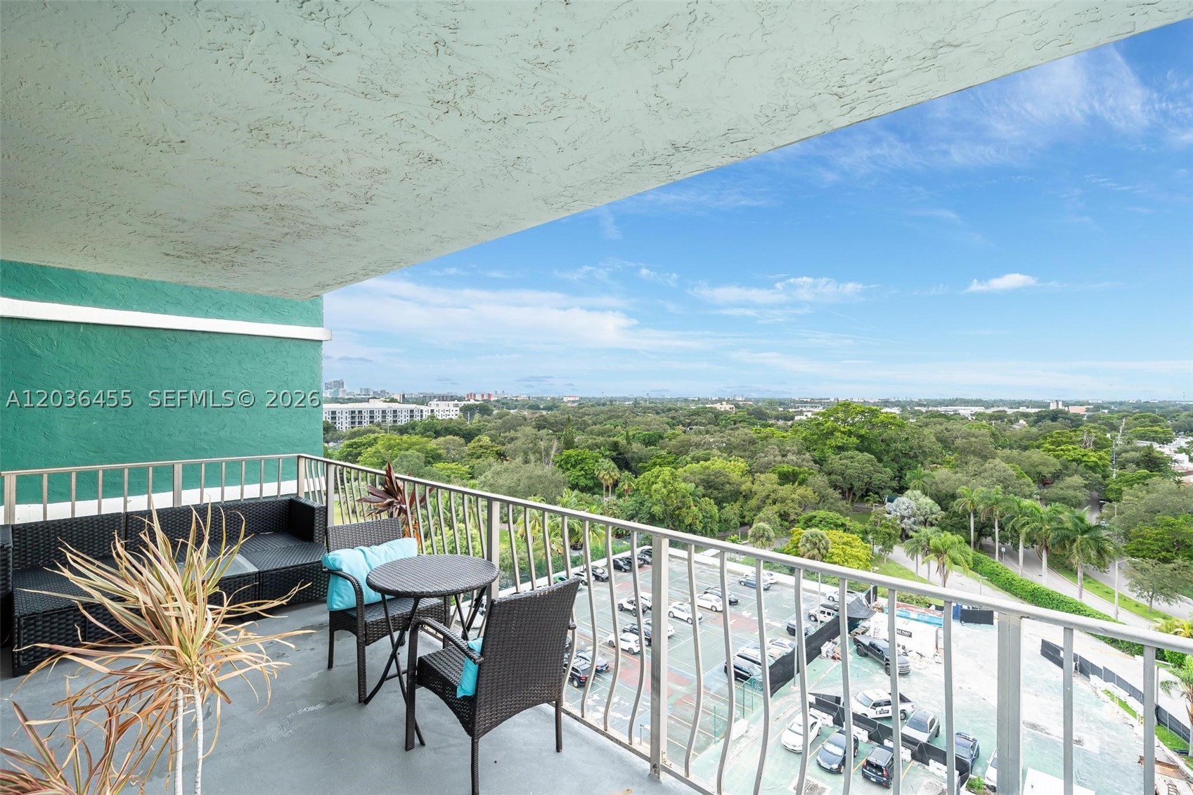 THE PALM BAY YACHT CLUB C - Residential Lease
