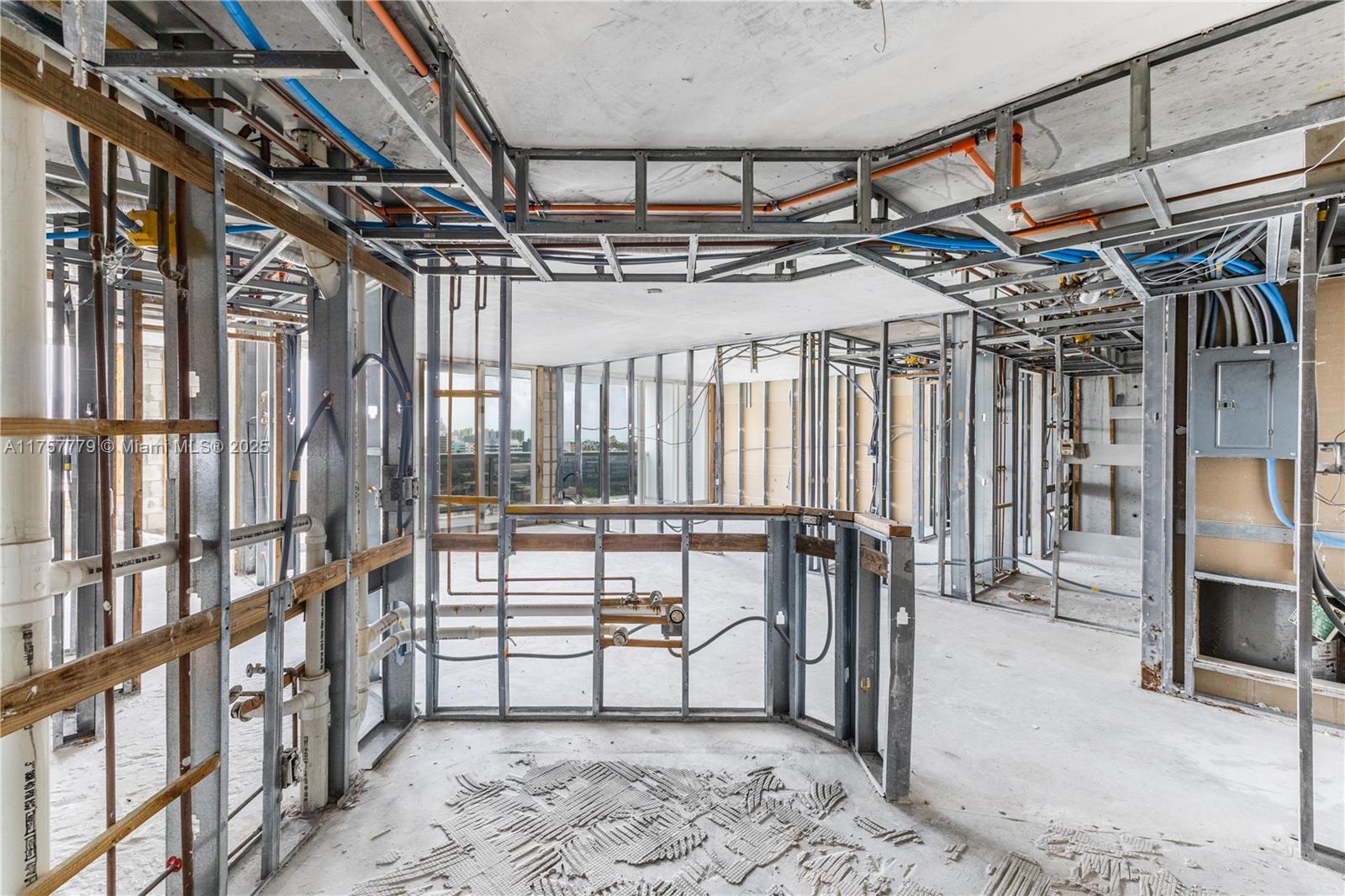 SUNSET HARBOUR SOUTH COND - Residential