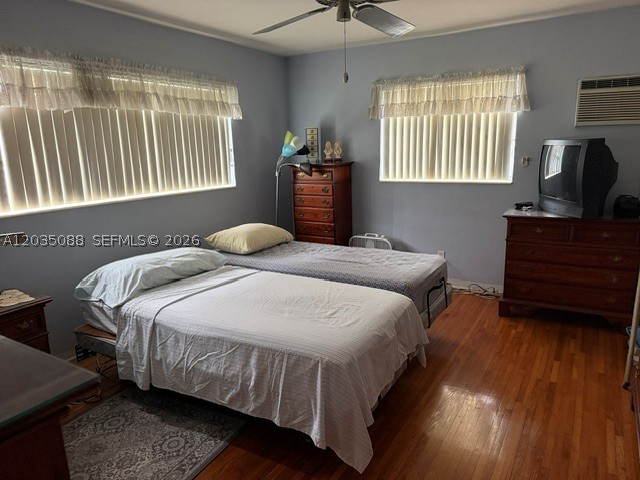 ORIOLE PARK 2ND ADDN - Residential