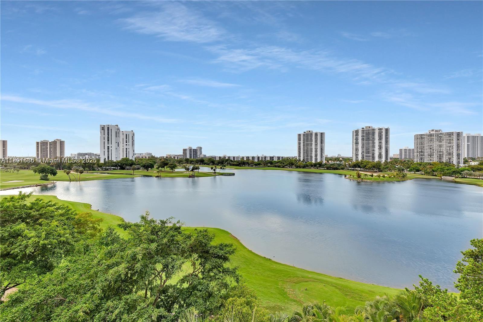 TURNBERRY VLG NO TOWER CO - Residential Lease