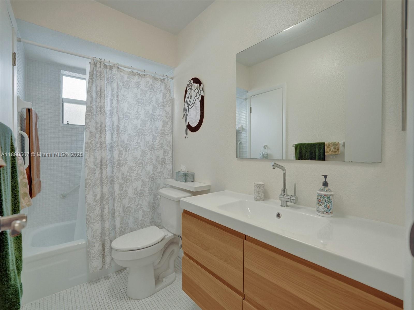 MARIGOLD GARDENS CONDO - Residential