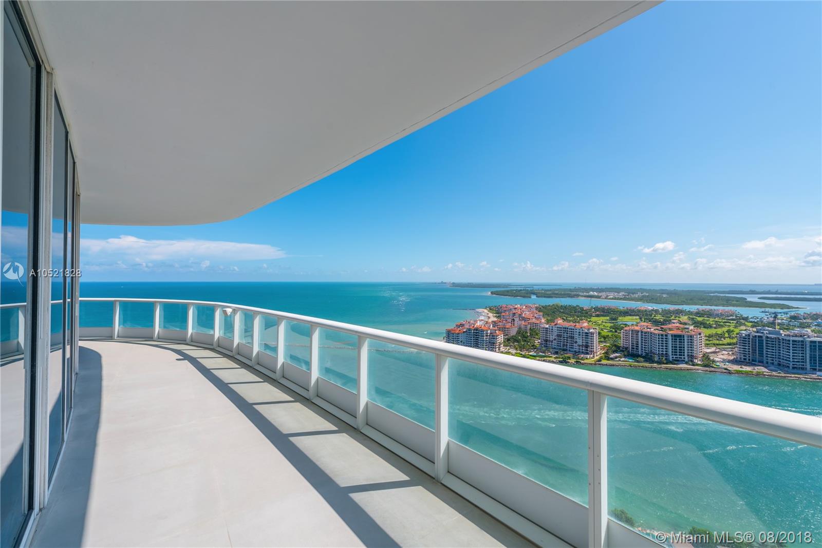 CONTINUUM ON SOUTH BEACH - Residential