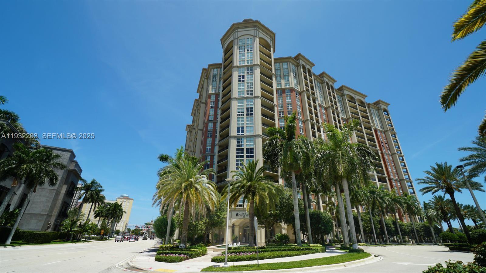 CITYPLACE SOUTH TOWER CON - Residential