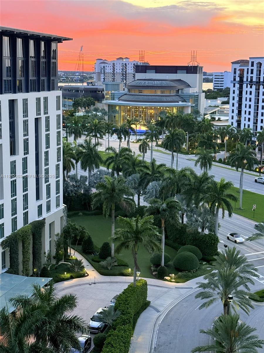 CITYPLACE SOUTH TOWER CON - Residential