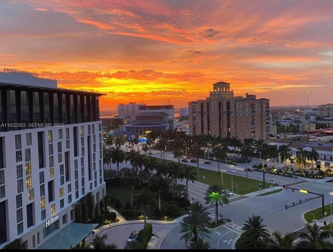 CITYPLACE SOUTH TOWER CON - Residential