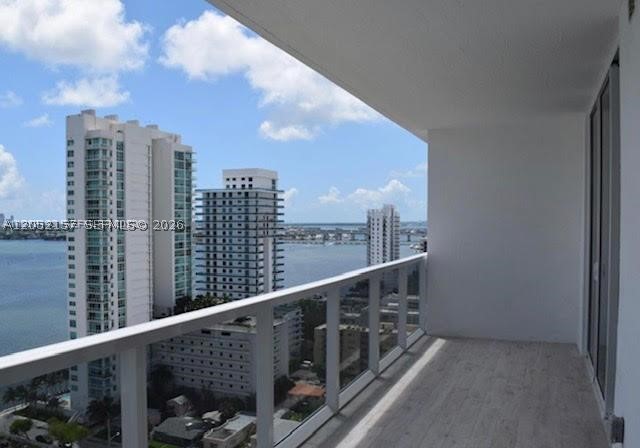 BAY HOUSE MIAMI CONDO - Residential