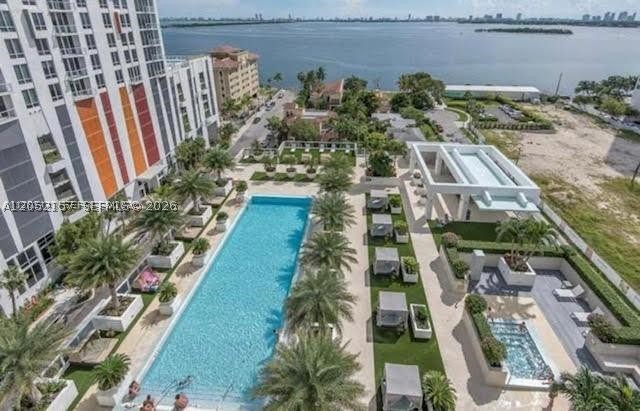 BAY HOUSE MIAMI CONDO - Residential