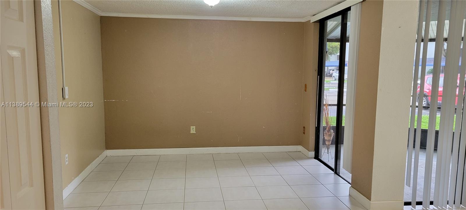 VERABELLA FALLS CONDO - Residential Lease