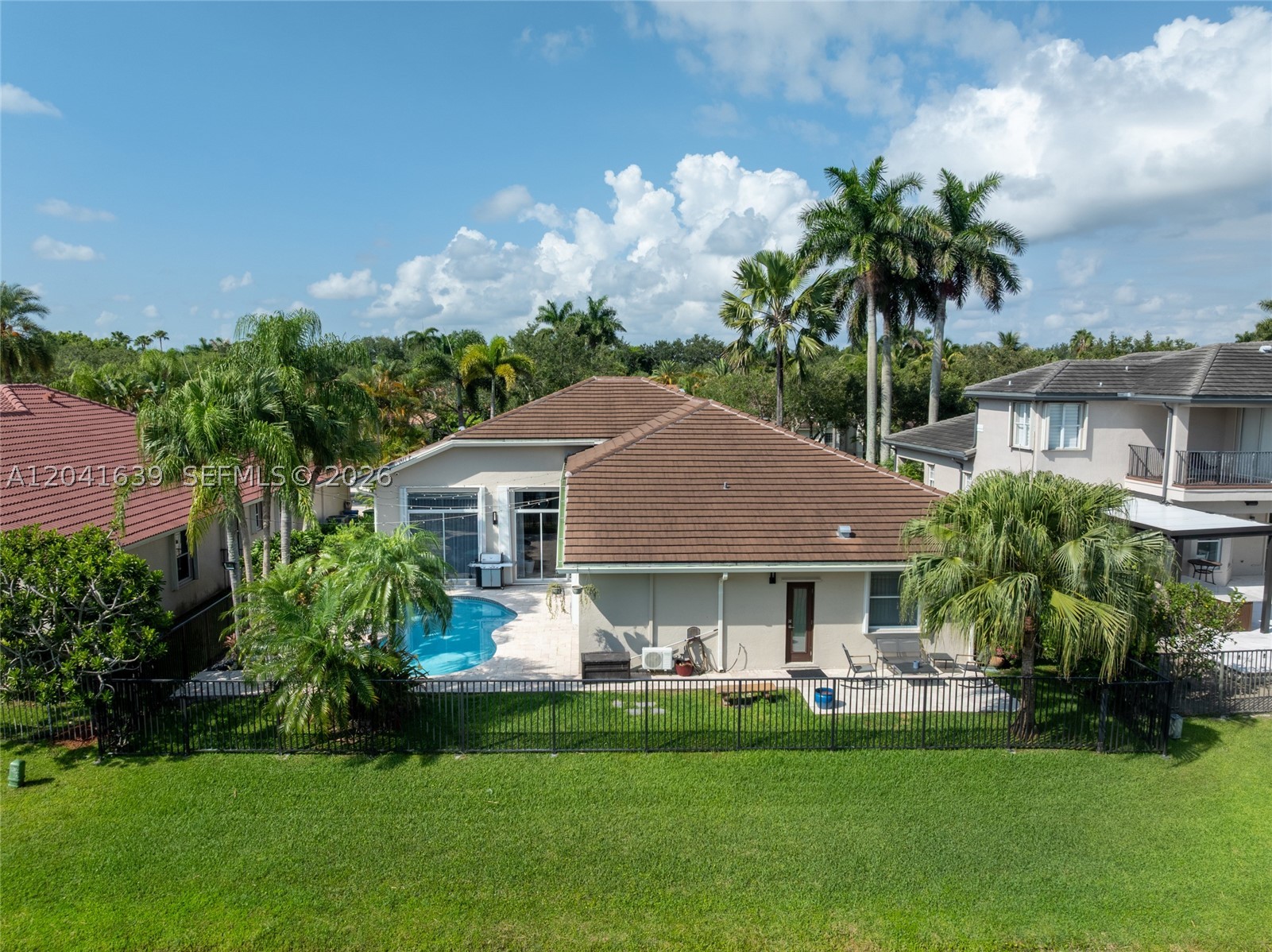 JASMINE ISLAND - Residential