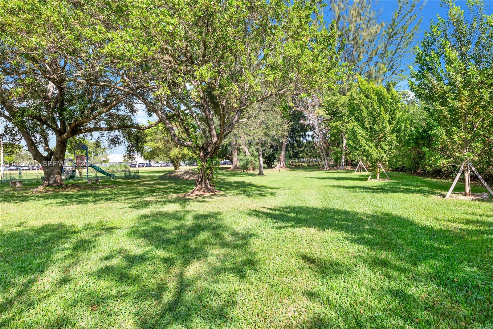 VILLAS OF PINECREST CONDO - Residential