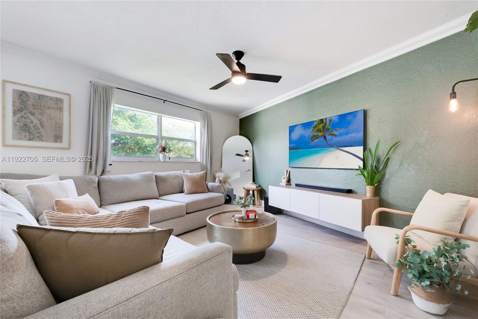 VILLAS OF PINECREST CONDO - Residential