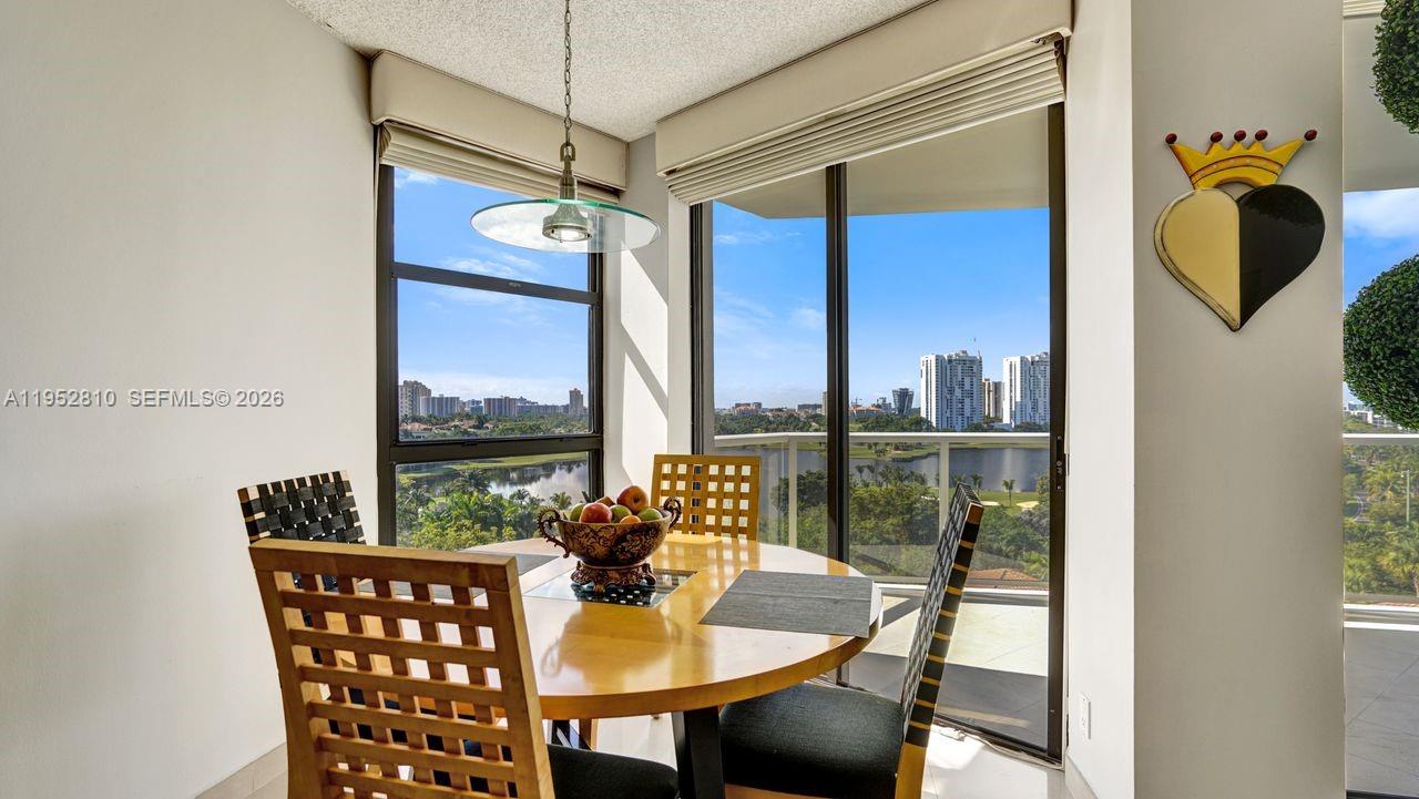 HAMPTONS WEST CONDO - Residential