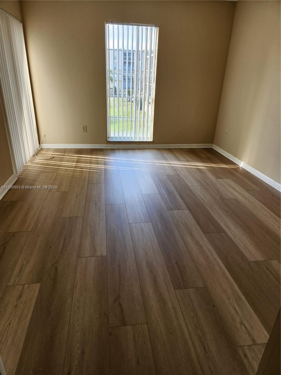 FRENCH VILLAS CONDO - Residential Lease
