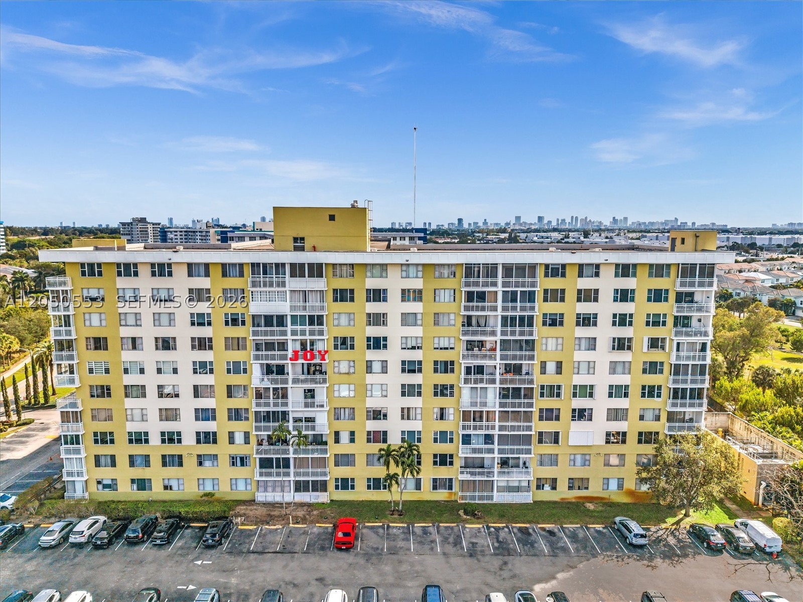 HILLCREST NO 21 CONDO - Residential