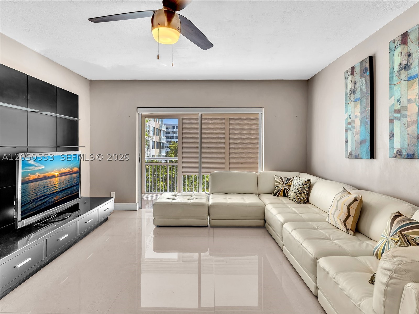 HILLCREST NO 21 CONDO - Residential