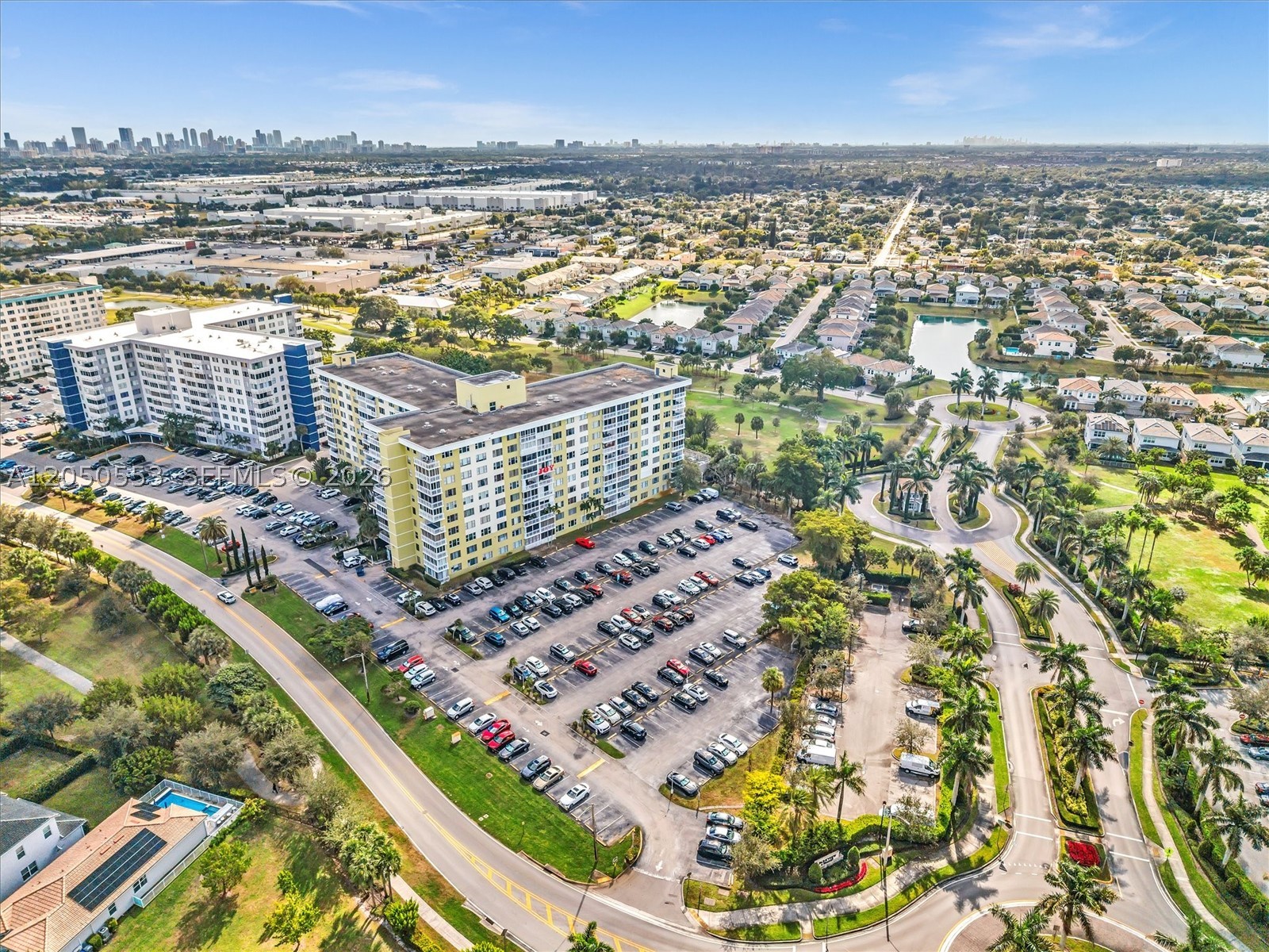 HILLCREST NO 21 CONDO - Residential
