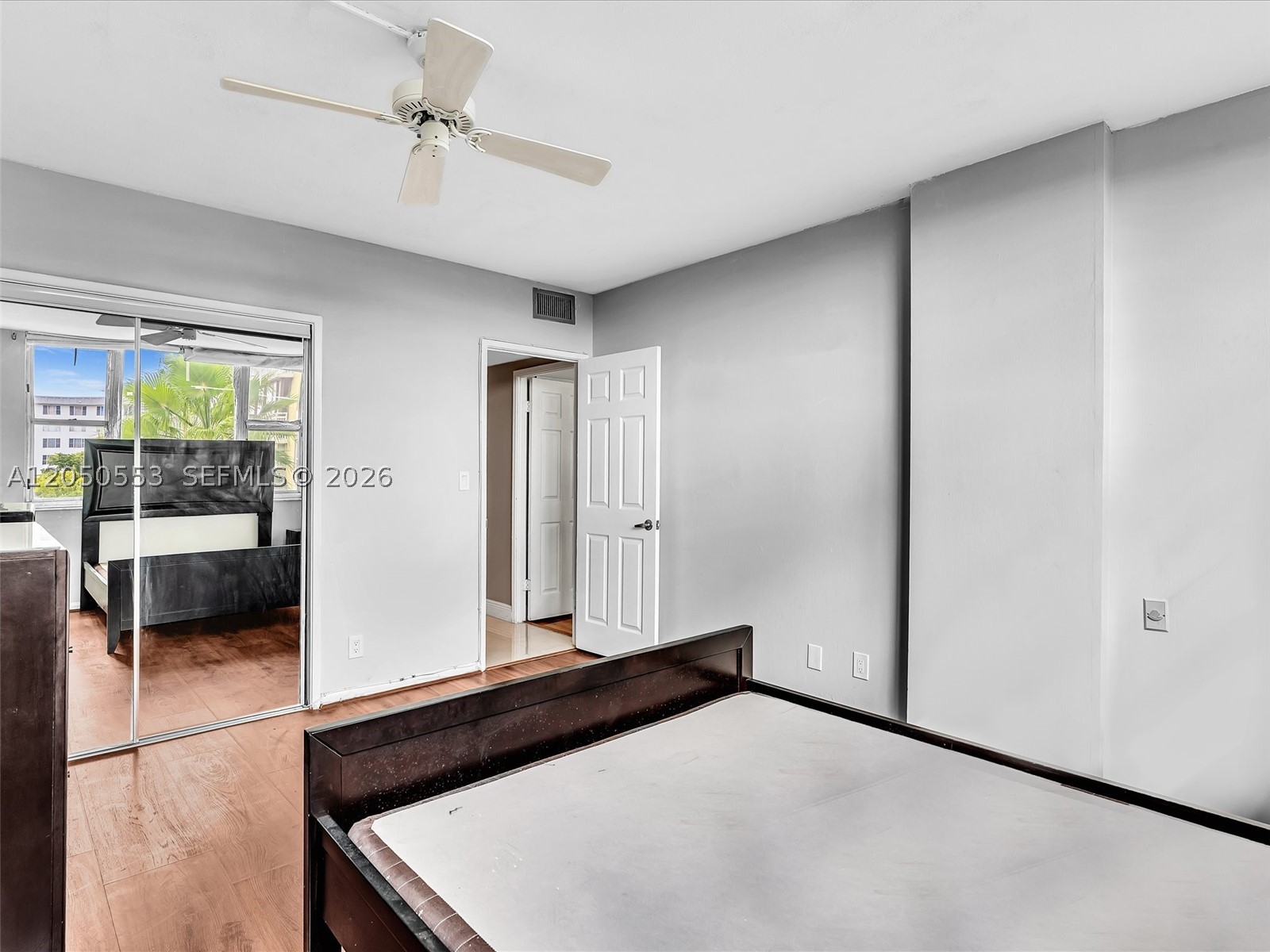 HILLCREST NO 21 CONDO - Residential