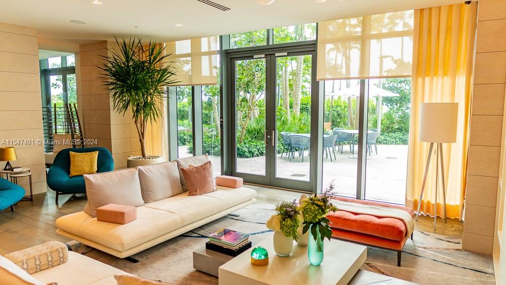 PARAISO BAY CONDO - Residential Lease