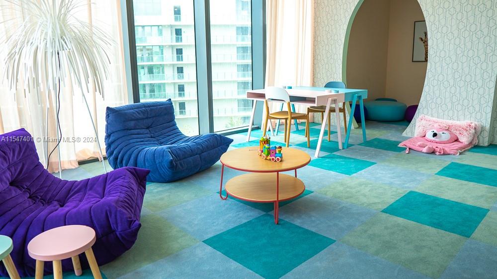 PARAISO BAY CONDO - Residential Lease