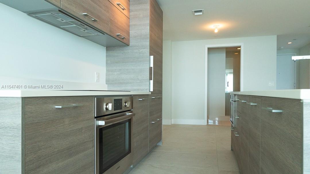 PARAISO BAY CONDO - Residential Lease