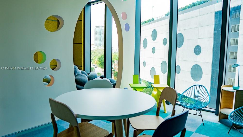 PARAISO BAY CONDO - Residential Lease