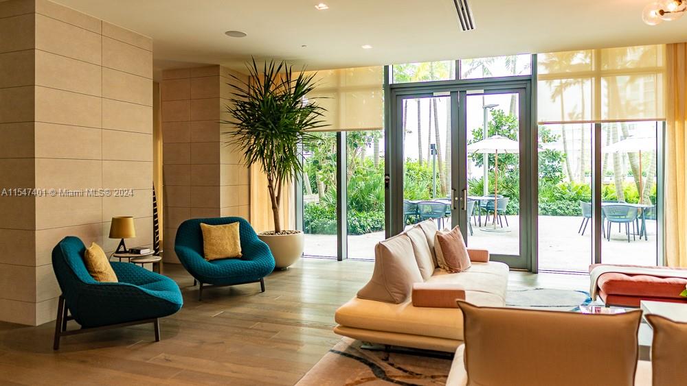PARAISO BAY CONDO - Residential Lease