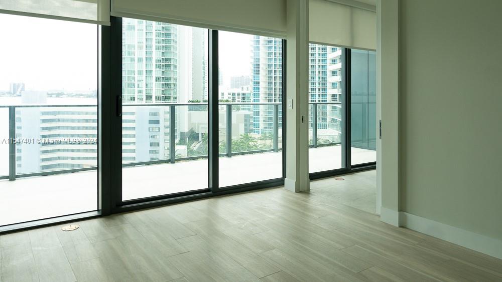 PARAISO BAY CONDO - Residential Lease