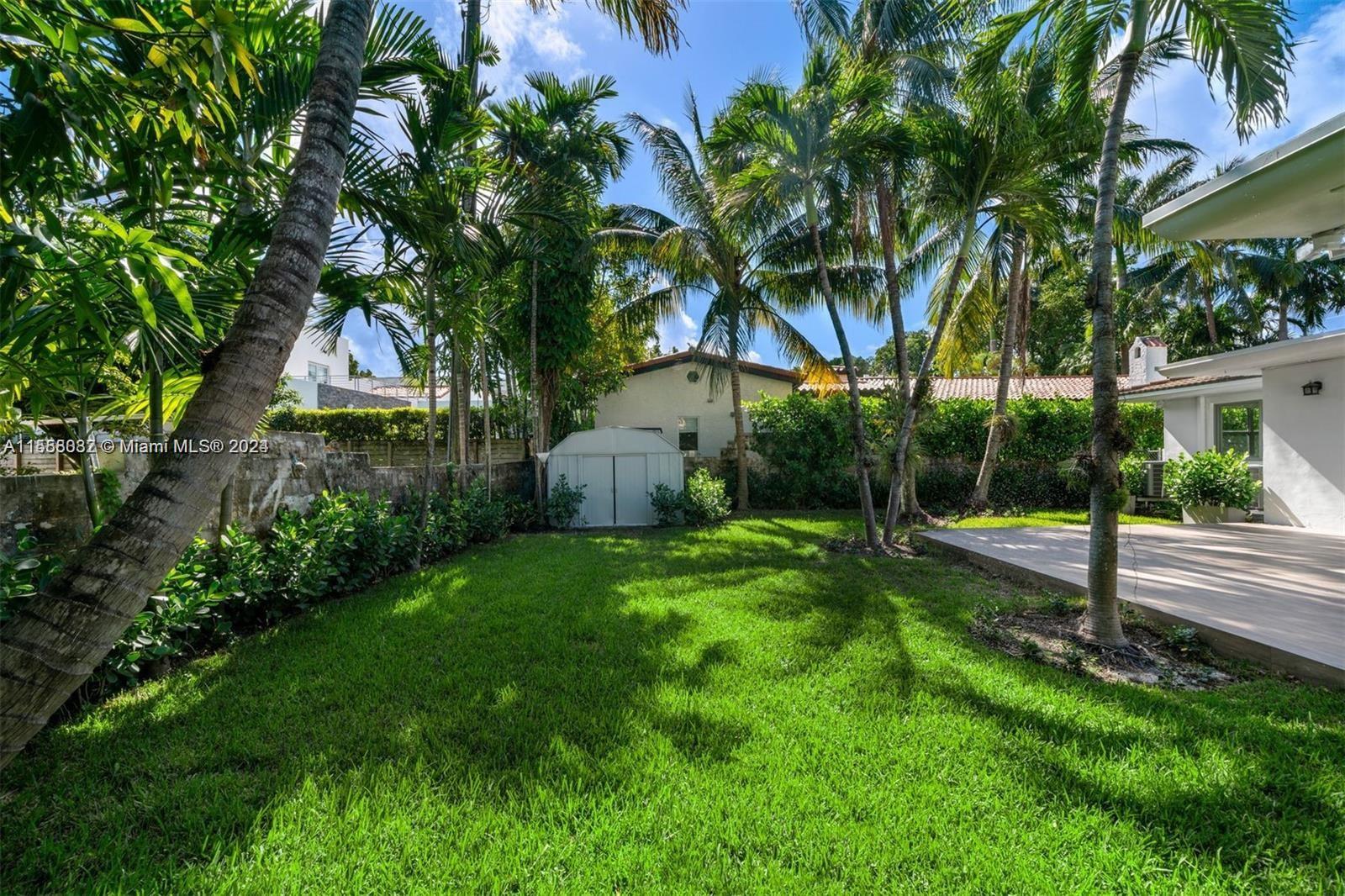 AMD PLAT OF SUNSET LAKE S - Residential Lease