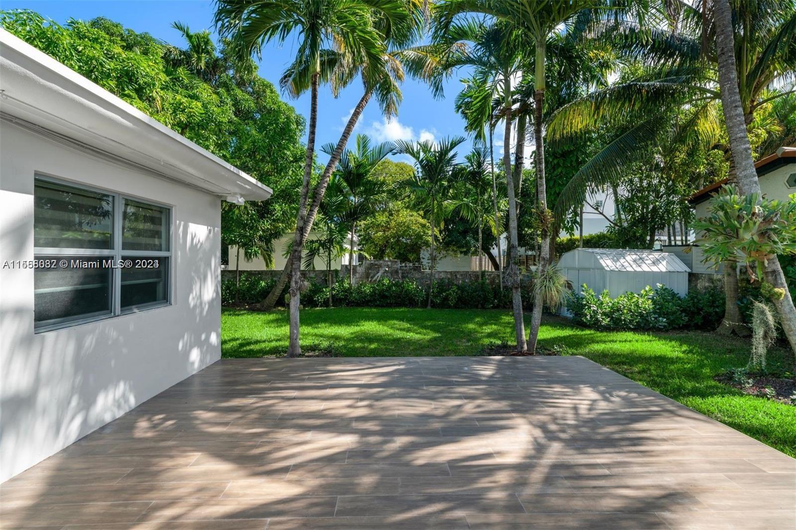 AMD PLAT OF SUNSET LAKE S - Residential Lease