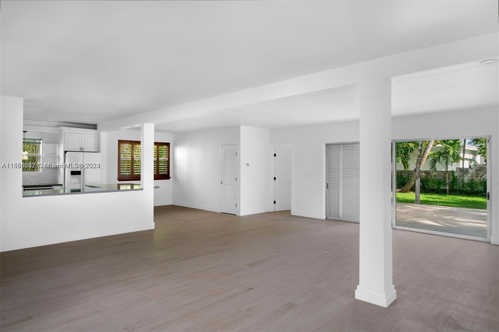 AMD PLAT OF SUNSET LAKE S - Residential Lease