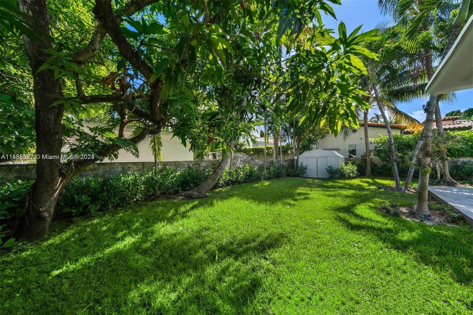 AMD PLAT OF SUNSET LAKE S - Residential Lease