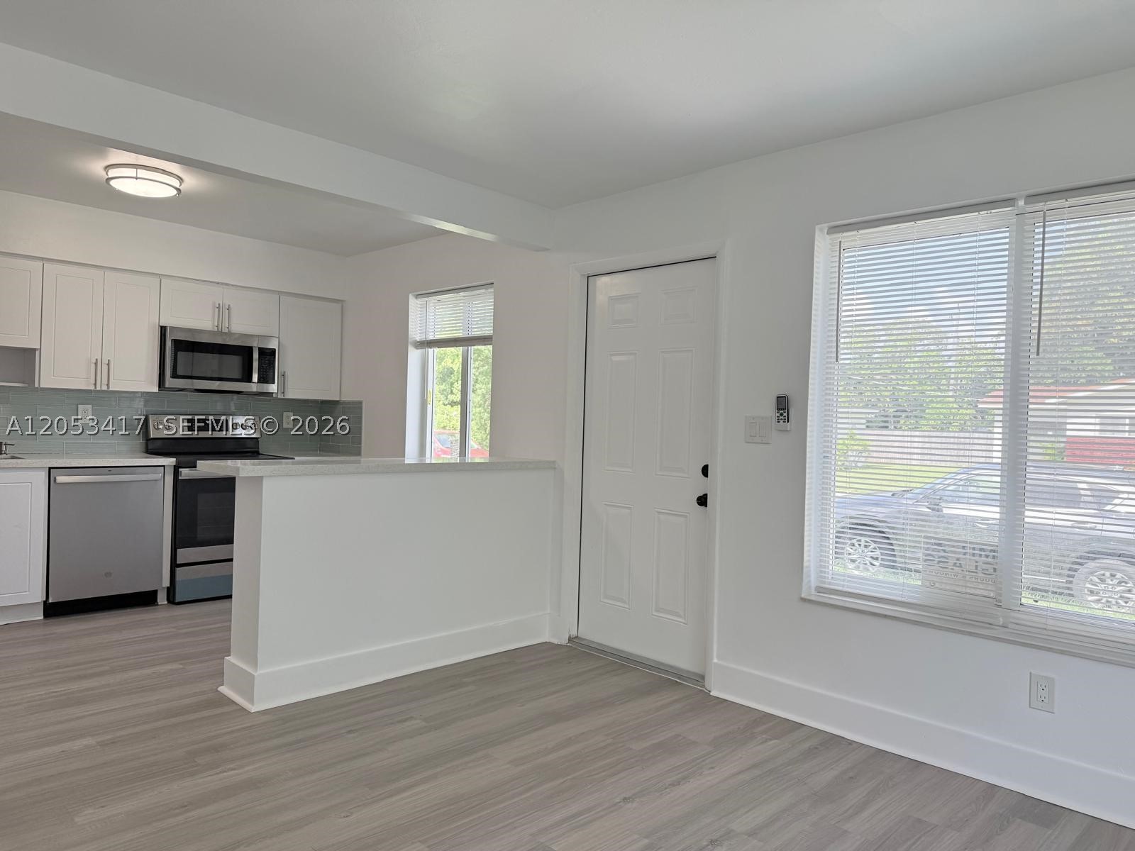 HALLANDALE GARDEN PARK - Residential Lease