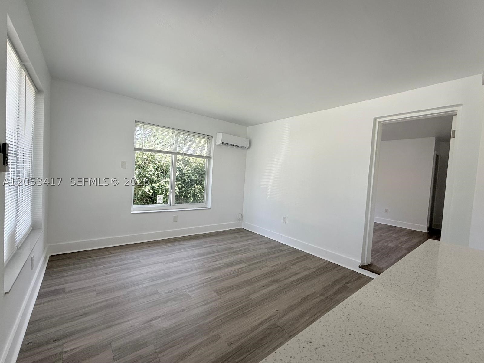 HALLANDALE GARDEN PARK - Residential Lease