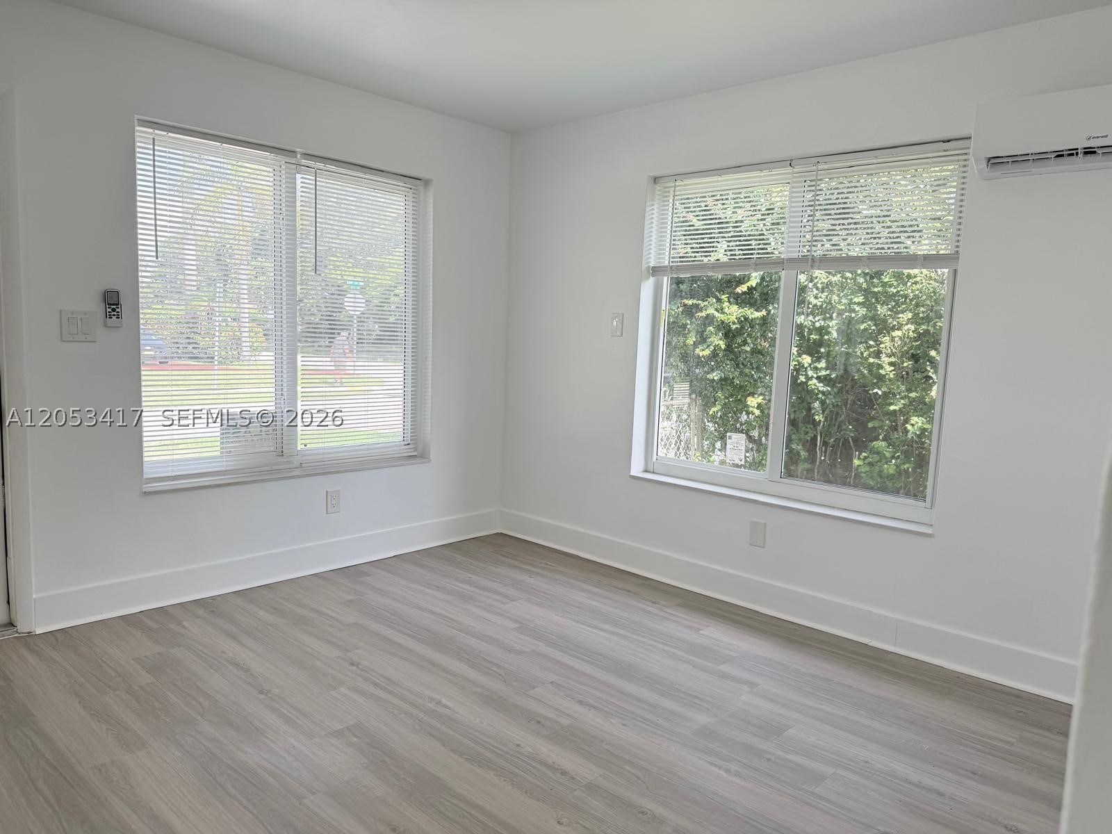 HALLANDALE GARDEN PARK - Residential Lease