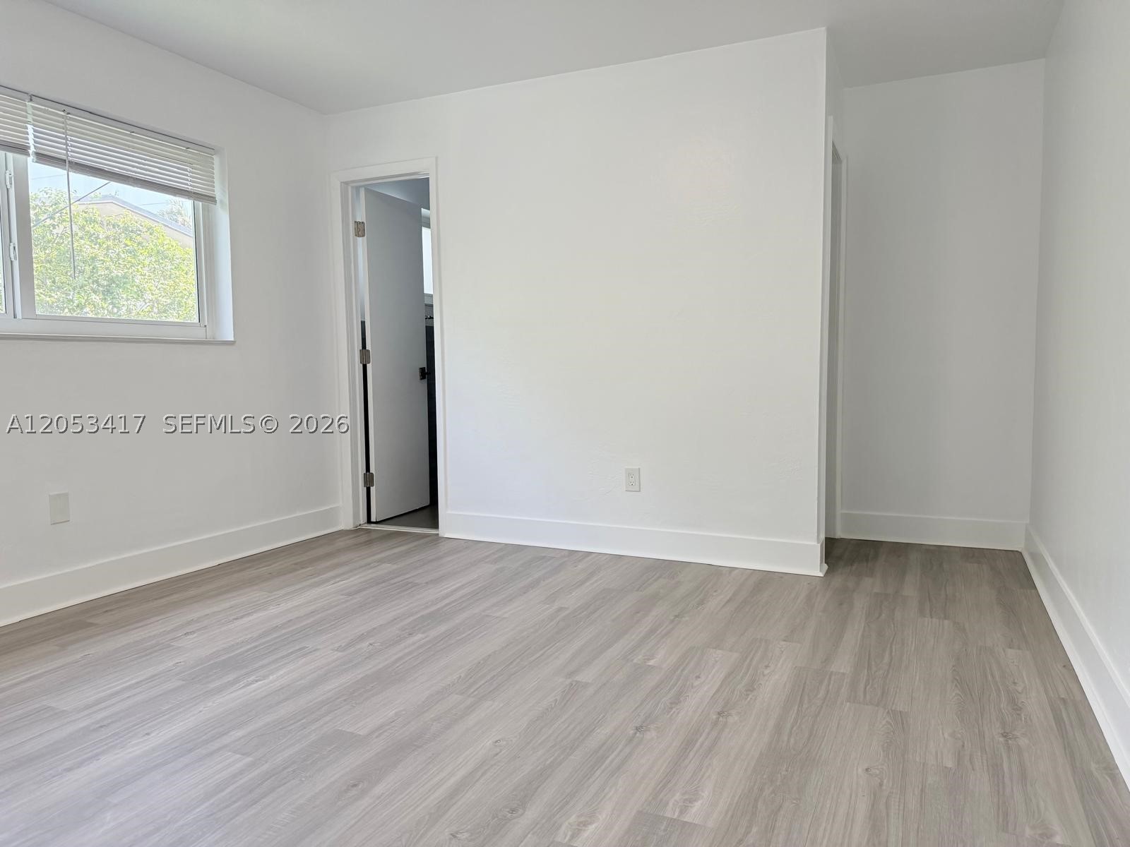 HALLANDALE GARDEN PARK - Residential Lease
