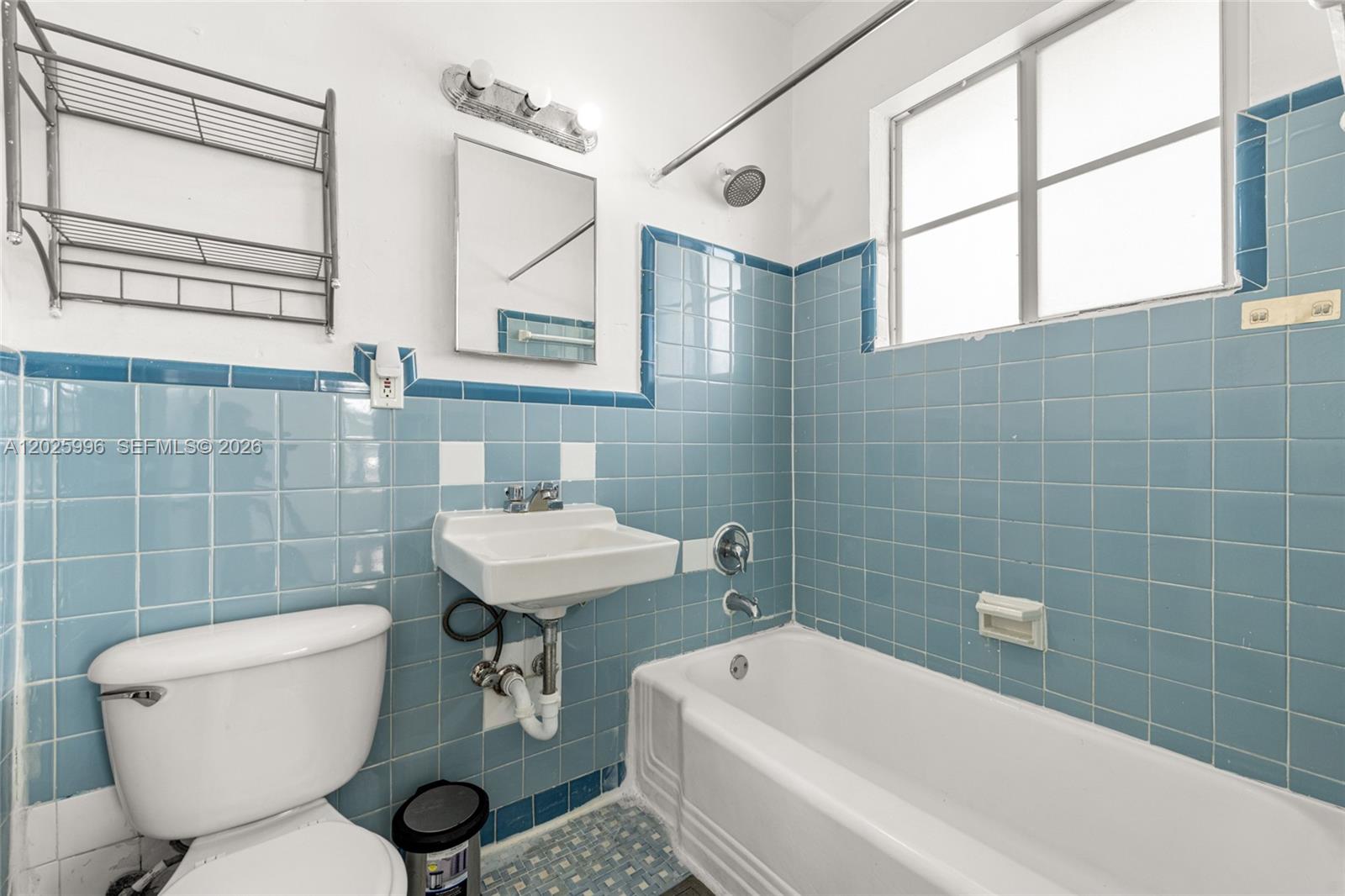 ALTON BEACH BAY FRONT RE- - Residential Income