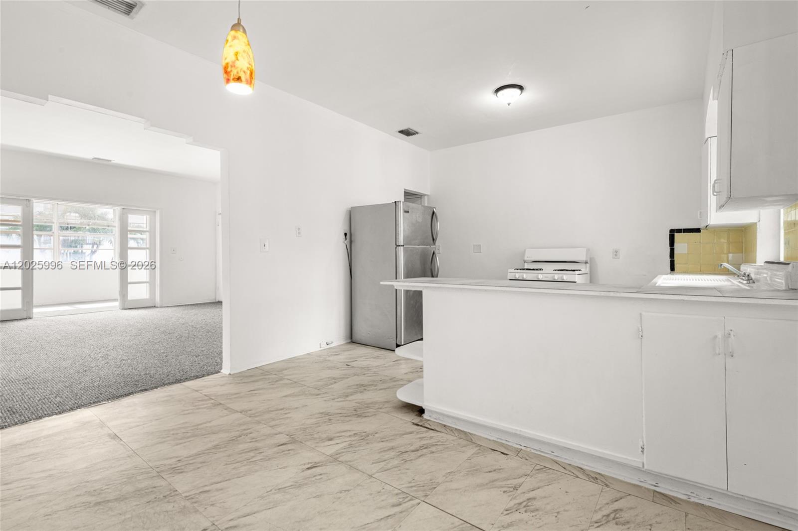 ALTON BEACH BAY FRONT RE- - Residential Income