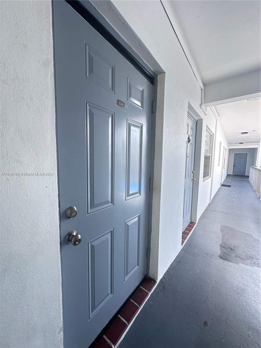CRYSTAL CONDO - Residential Lease