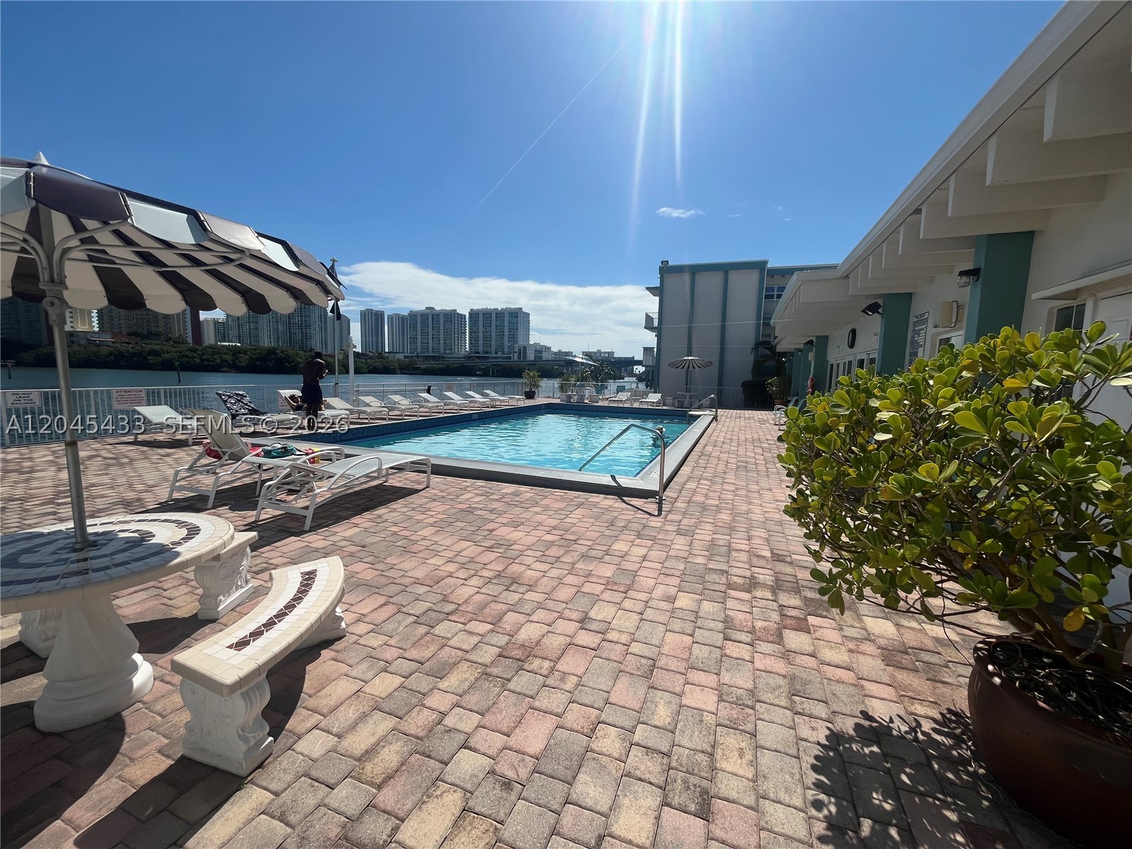 EASTERN SHORES PALO ALTO - Residential Lease