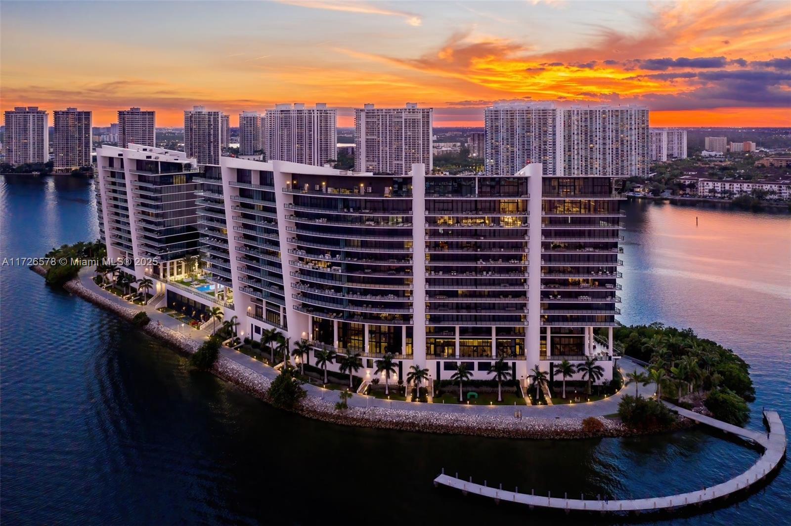 PRIVE CONDO - Residential