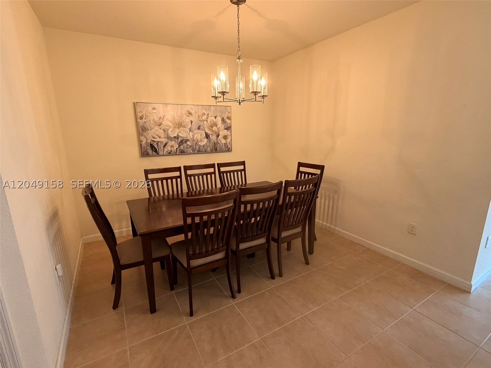 BAYWINDS OF GALAPAGOS - Residential