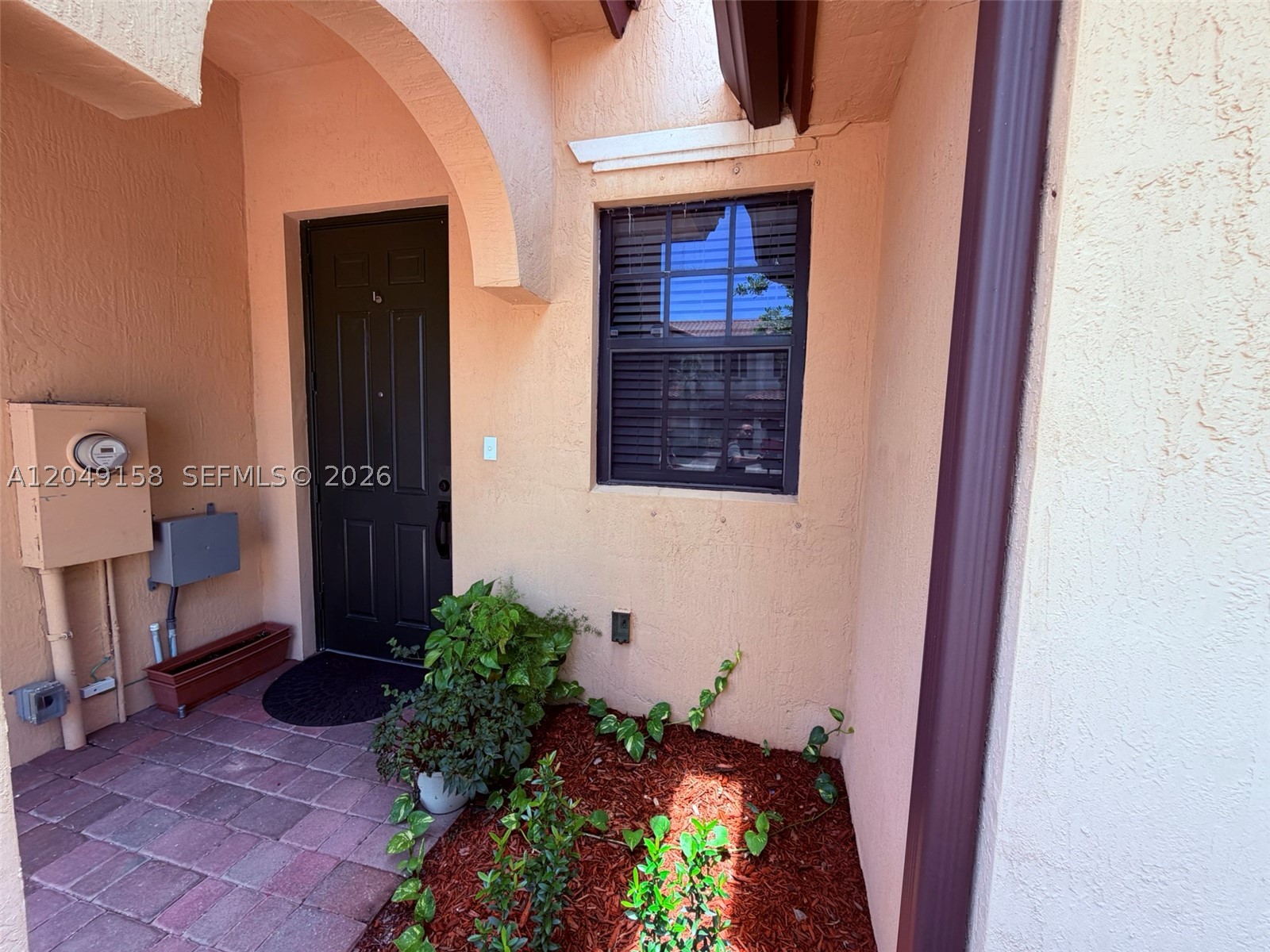 BAYWINDS OF GALAPAGOS - Residential