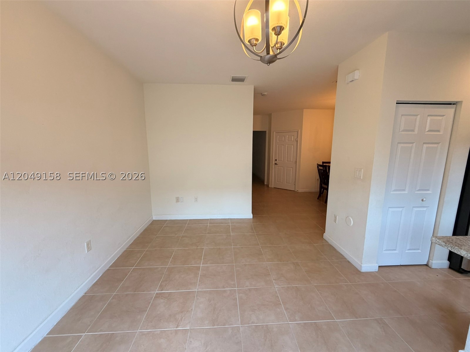 BAYWINDS OF GALAPAGOS - Residential