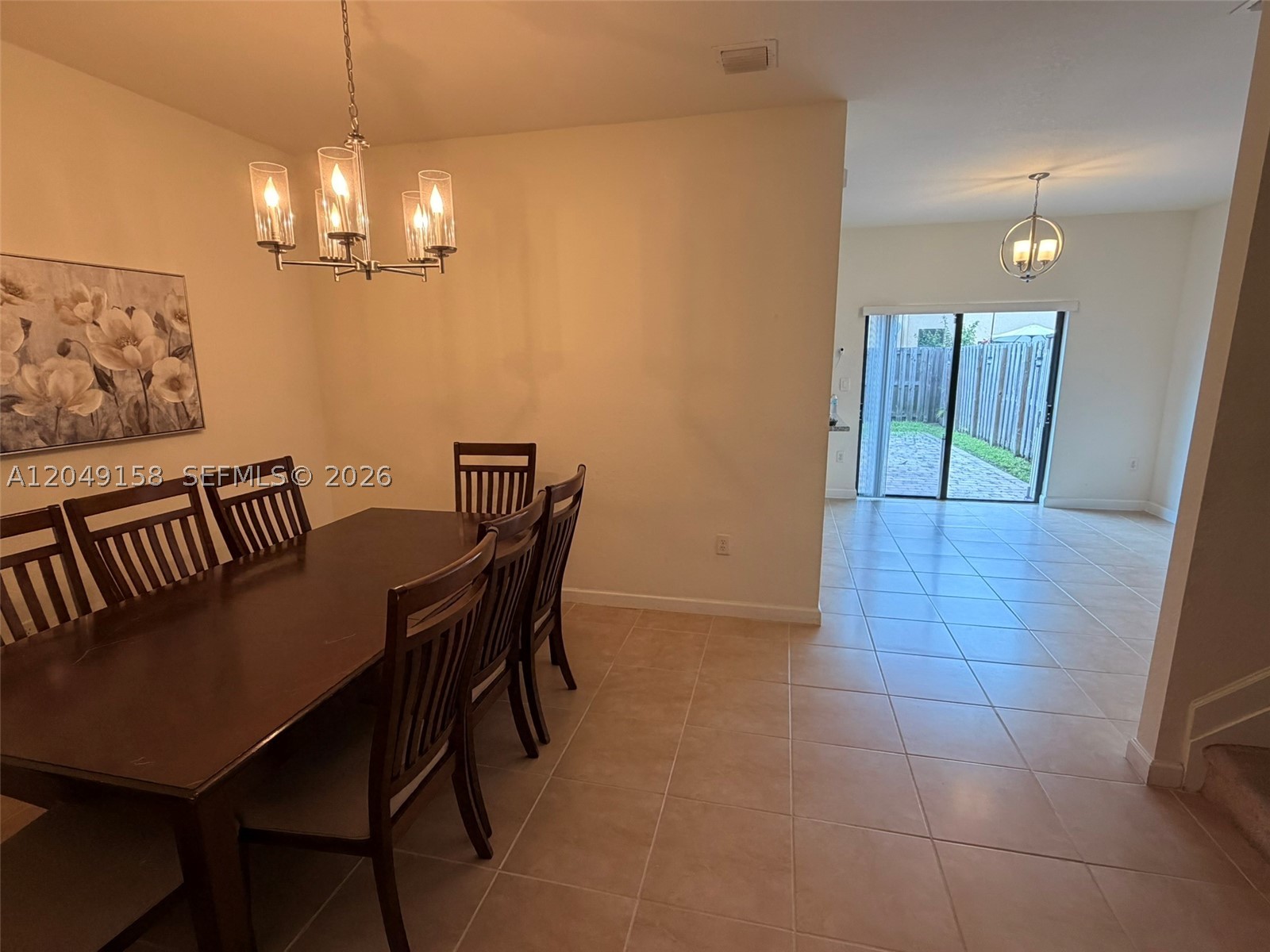 BAYWINDS OF GALAPAGOS - Residential