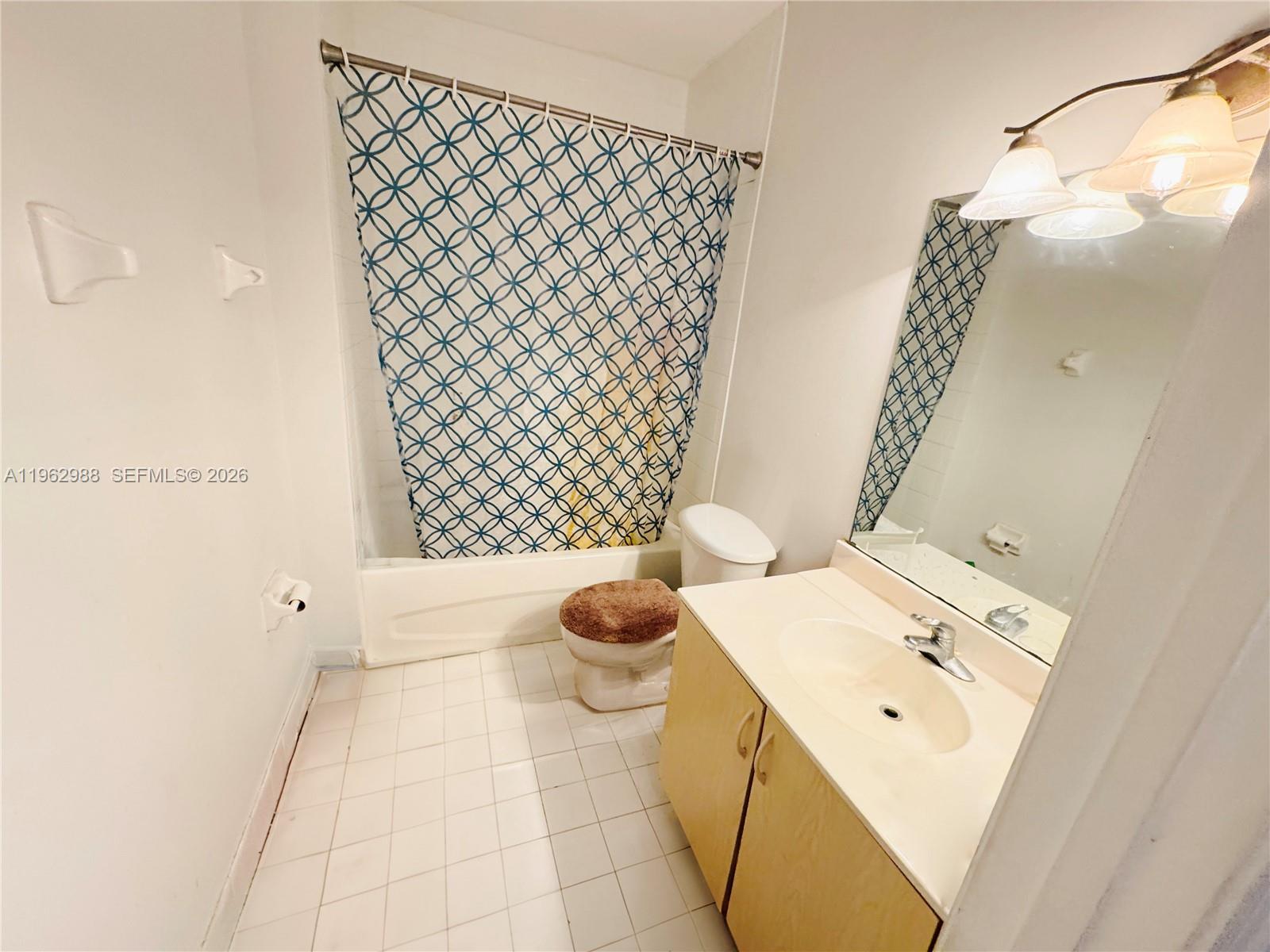 BELVEDERE ISLES CONDO - Residential