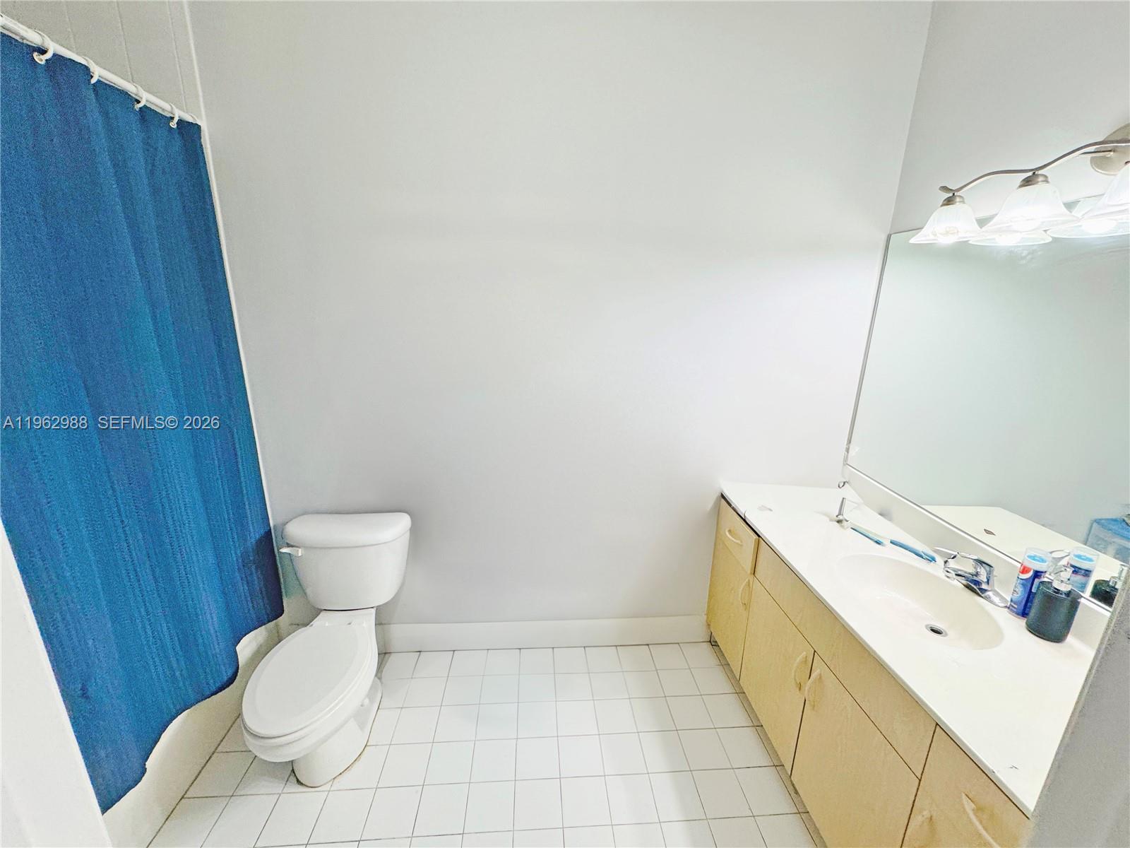 BELVEDERE ISLES CONDO - Residential