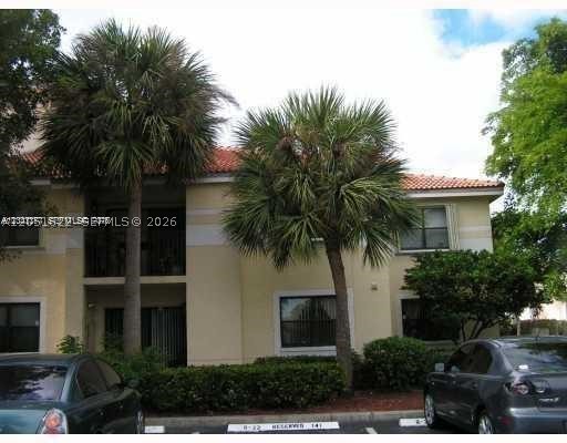HOLLYWOOD PARC CONDOMINIU - Residential Lease