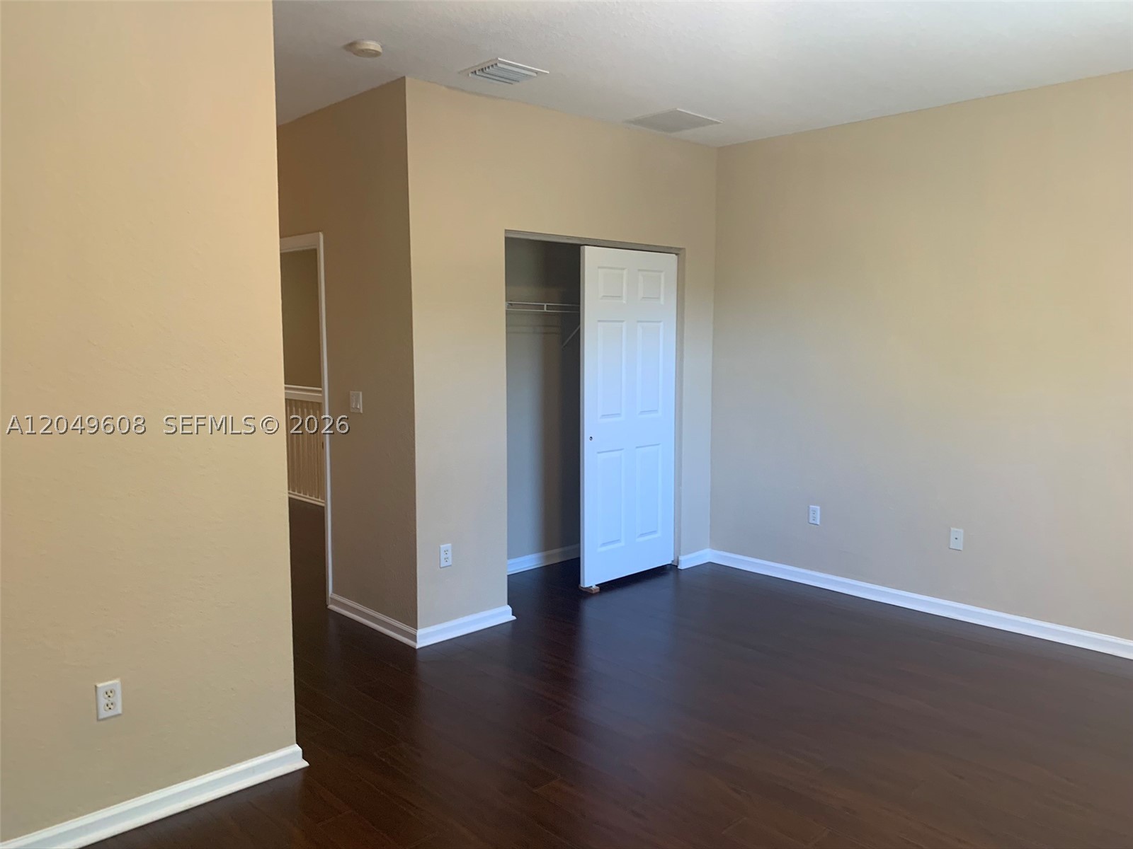 OAKLAND LAKES - Residential Lease