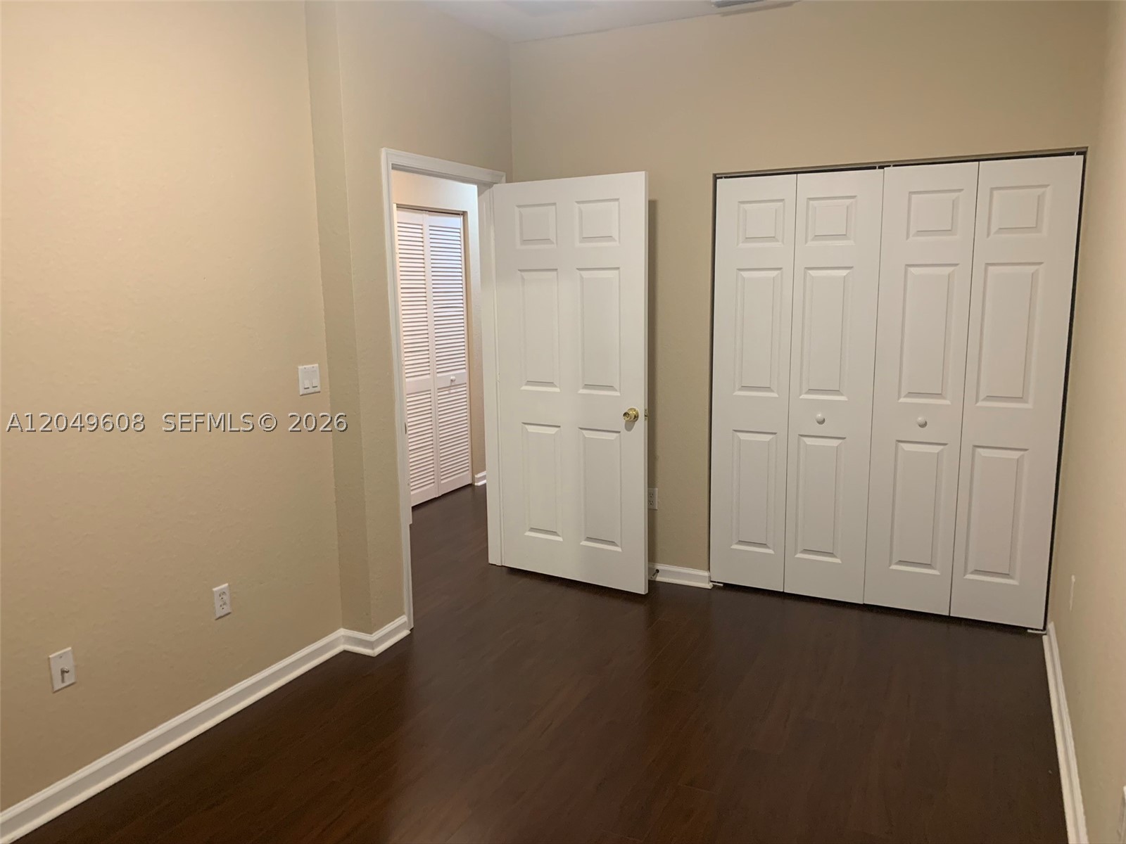OAKLAND LAKES - Residential Lease